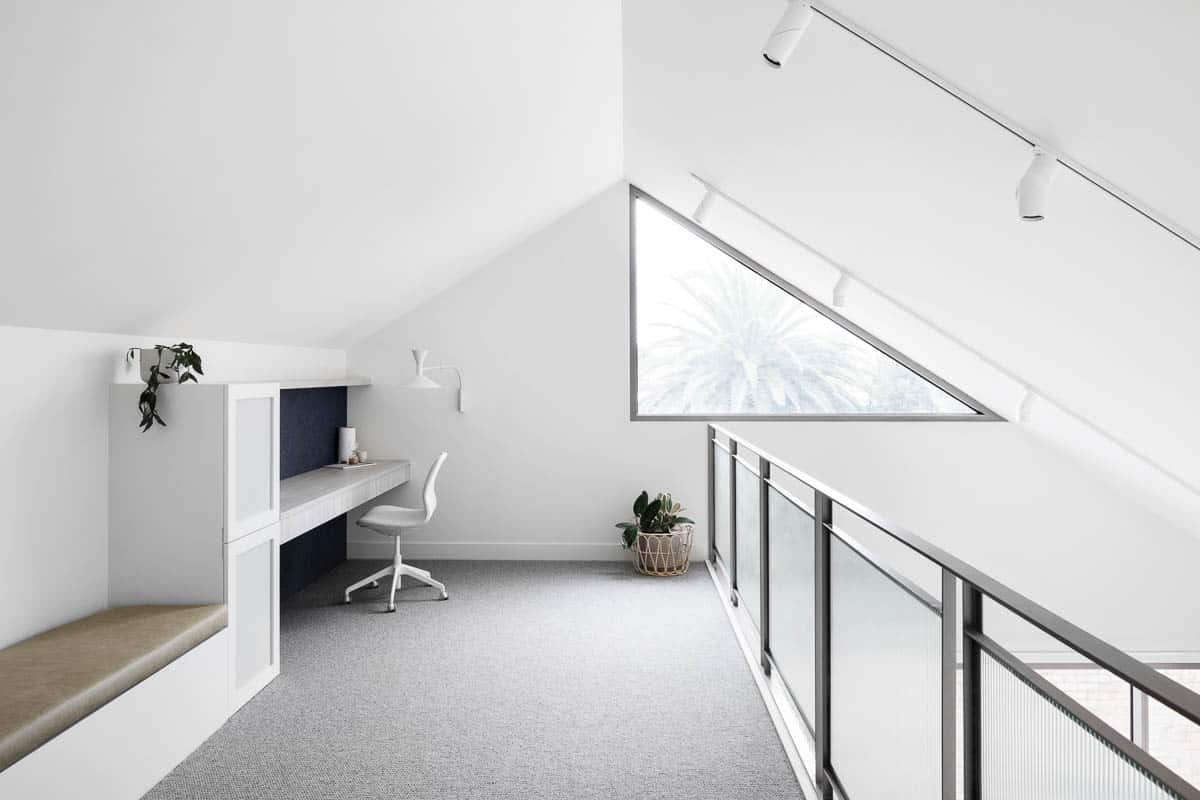 Bayview House | A perfect blend of natural light combined with task lighting | Image Dylan James